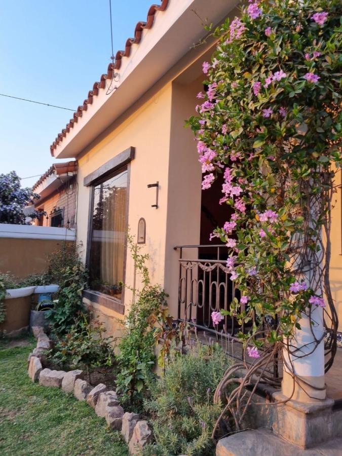 Hostal Las Rosas Salta Exterior foto
